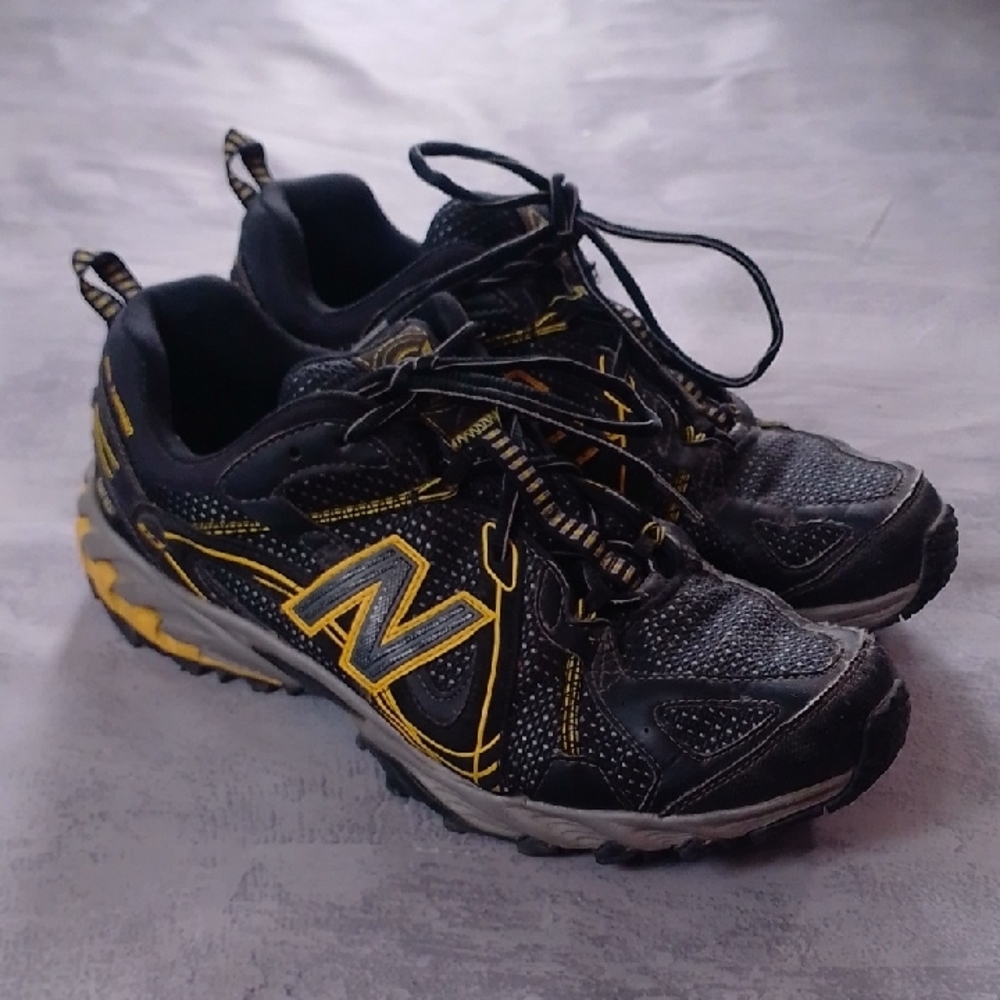 NEW BALANCE 573 GORE-TEX TRAINERS (MT573GTB)